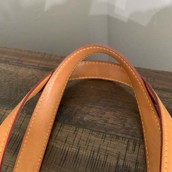 Louis Vuitton Damier Azur Hempstead handbag - Picture 7 of 17